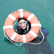 Der PADI Rescue Diver Kurs gibt dir die Selbstsicherheit und das notwendige Wissen, um im Notfall helfen zu können.  